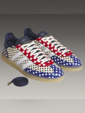 Sneaker Politics x adidas Originals Handball
Spezial 'Rhythm & Blues'